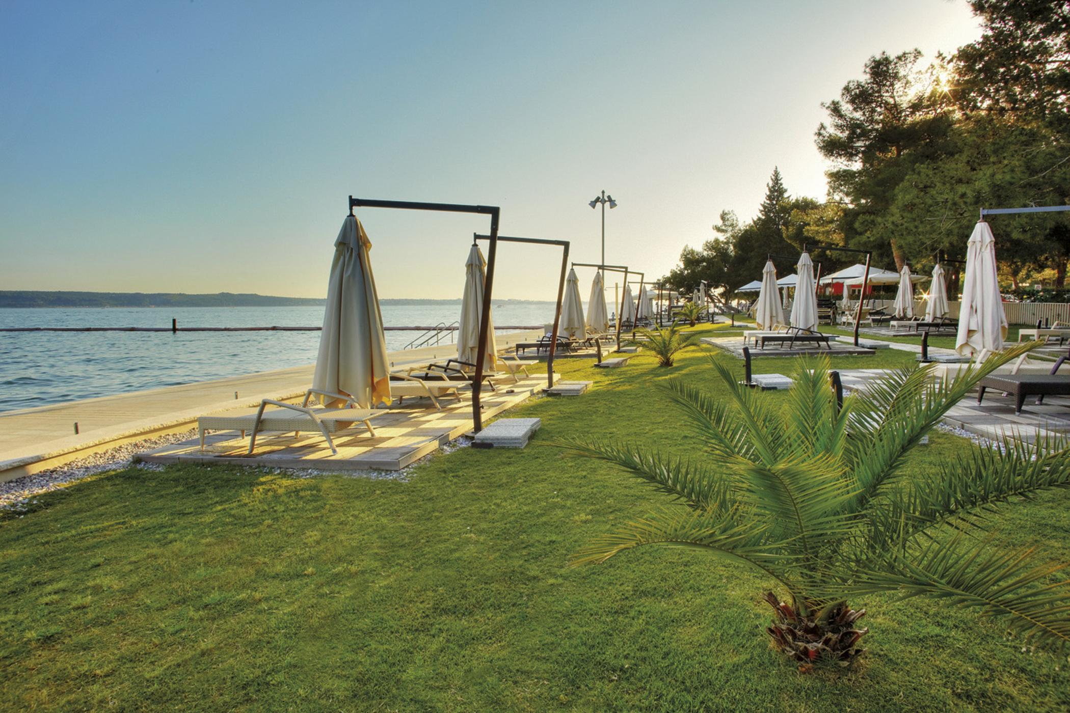 Hotel Slovenija - Terme & Wellness Lifeclass Portoroz Ngoại thất bức ảnh Beach in Nikiti