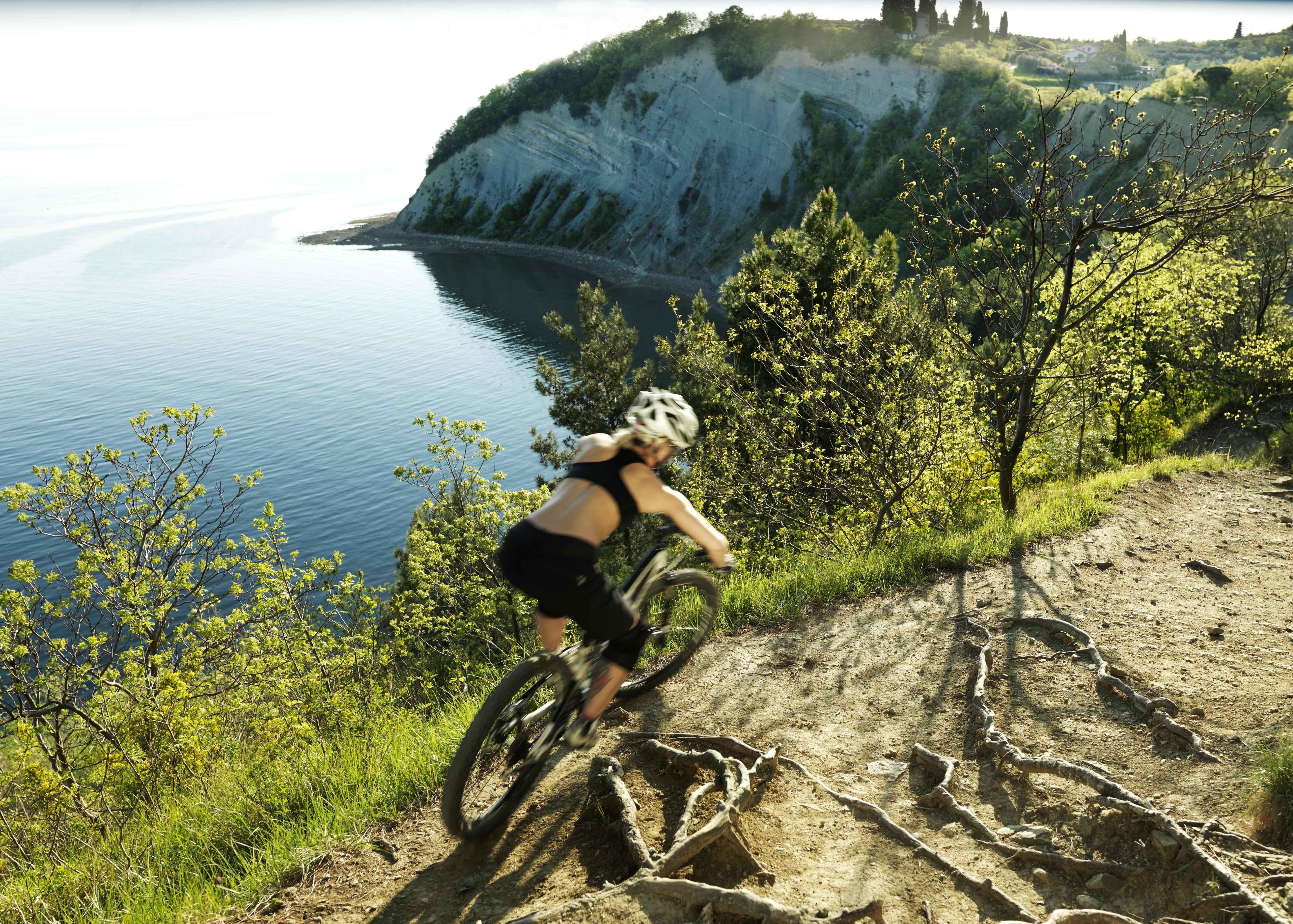 Hotel Slovenija - Terme & Wellness Lifeclass Portoroz Ngoại thất bức ảnh A mountain biker on the Bruce Trail