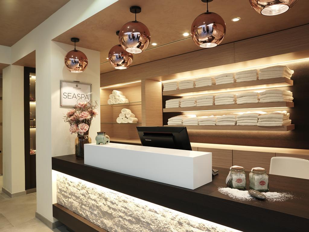 Hotel Slovenija - Terme & Wellness Lifeclass Portoroz Ngoại thất bức ảnh Reception desk at a spa
